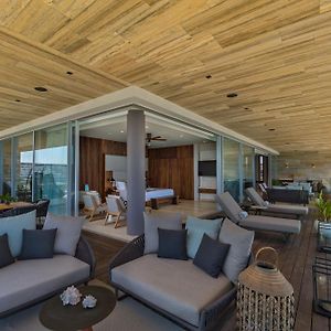 Three-Bedroom Penthouse Residence Ocean View